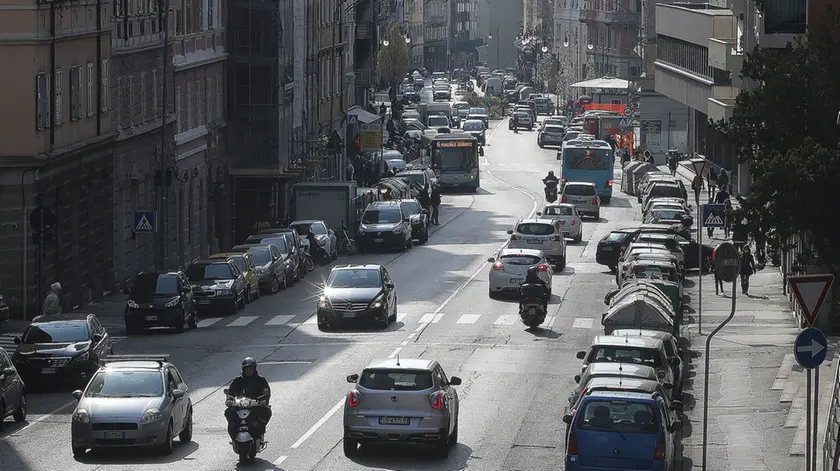 Una panoramica su via Giulia a Trieste, dove è avvenuta la truffa (archivio Lasorte)
