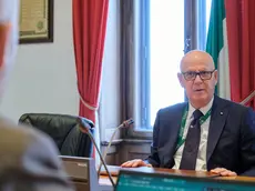 Il prefetto Giuseppe Petronzi nel suo ufficio in piazza dell’Unità Foto Massimo Silvano