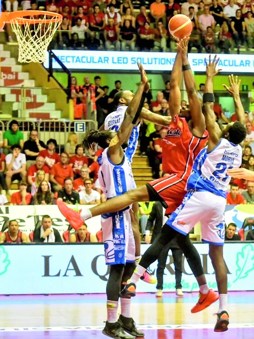La PallTrieste ha appena concluso la propria stagione agonistica cedendo nella quinta partita dei quarti di finale contro Brescia. Foto Ciamillo/Lasorte
