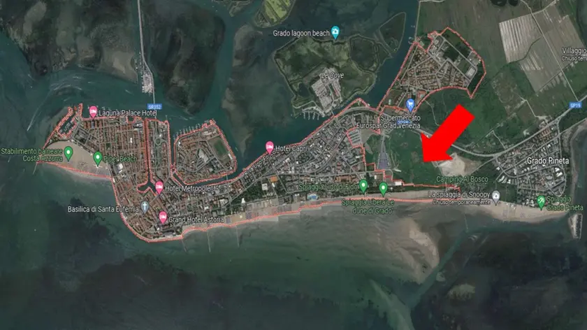 L’area oggetto della procedura di vendita, indicata dalla freccia