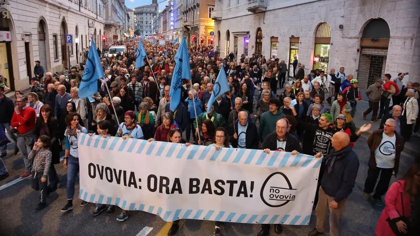 Una protesta dei No Ovovia a Trieste (Lasorte)