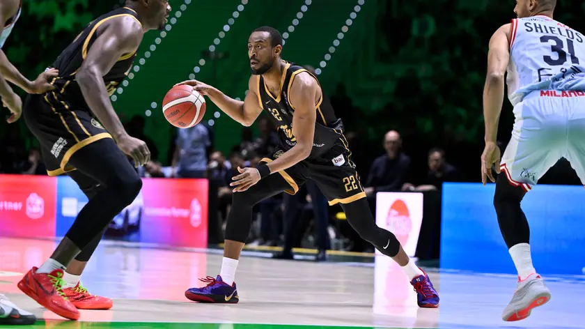 Markel Brown (foto Ciamillo / Lasorte)