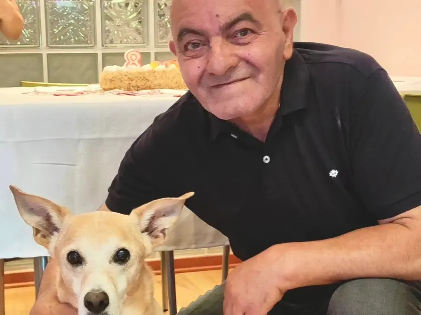 Leonardo Bonfitto, operaio di 60 anni, è stato colto da un improvviso e fatale arresto cardiaco poco dopo l'arrivo al lavoro