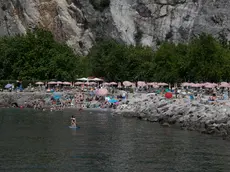 Bagnanti a Sistiana in una foto di Katia Bonaventura