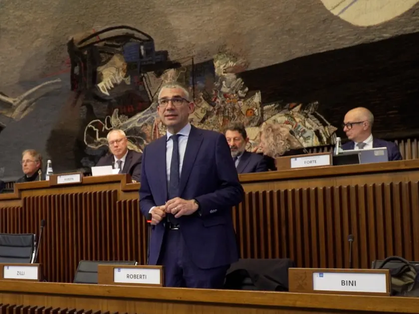 L’assessore regionale alla Sicurezza Pierpaolo Roberti durante un intervento in Consiglio regionale