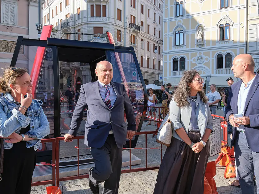 Dipiazza alla presentazione della cabinovia (Silvano)