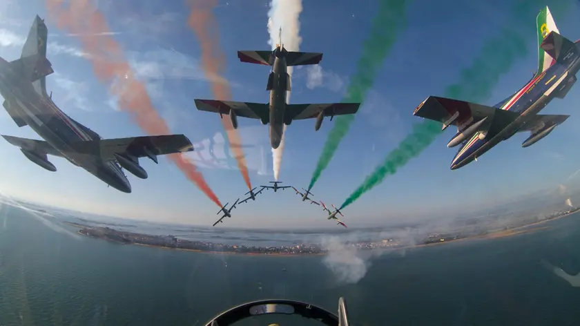 Sabato prove e domenica spettacolo sul mare