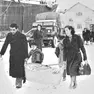 Italiani in partenza da Pola in una foto d’epoca
