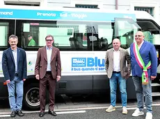 La presentazione del nuovo bus on demand (foto Tibaldi)