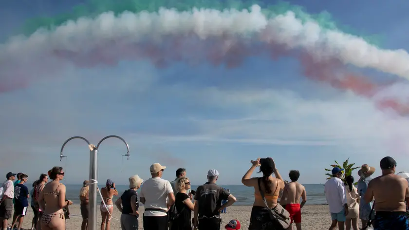 A Grado la domenica delle magie con le Frecce Tricolori