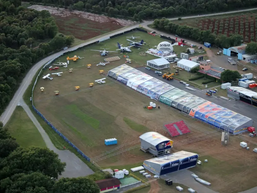 L’aeroporto sportivo di Orsera, in Slovenia