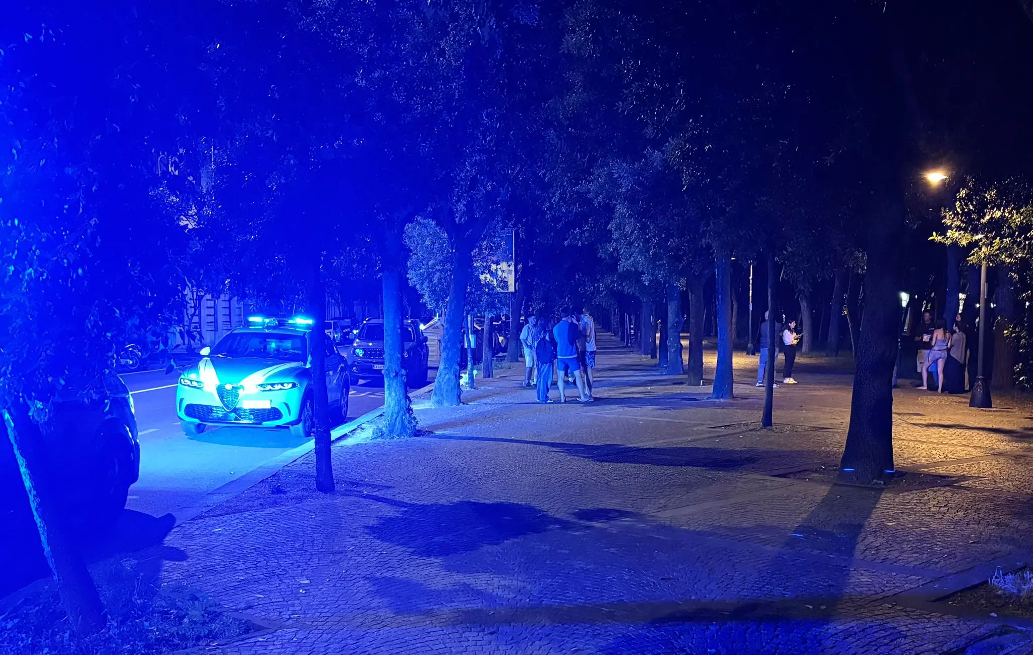 La polizia intervenuta a causa degli schiamazzi a Barcola