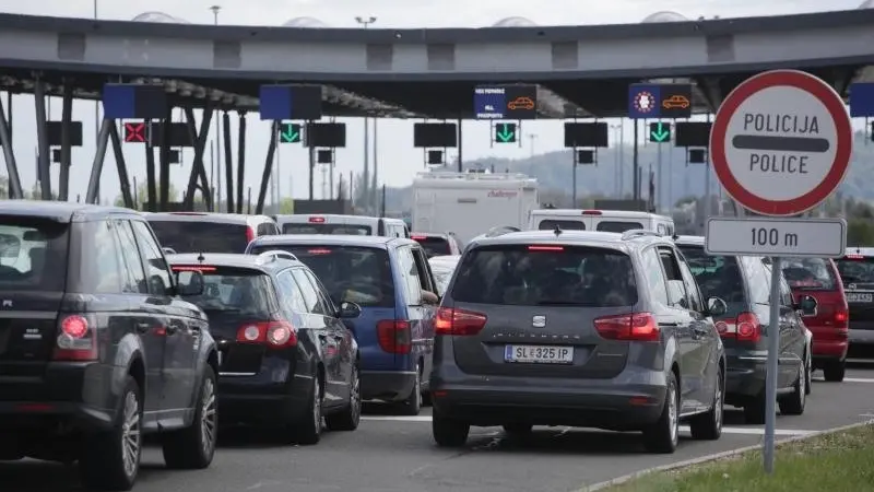 Controlli alla frontiera