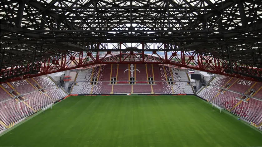 https://images.ilpiccolo.it/view/acePublic/alias/contentid/1rqvu0hfu24wvptw13l/0/copia-di-copy-of-stadio-nereo-rocco.webp?f=16%3A9&amp;w=840