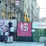 L’ingresso dell’Immaginario scientifico nel Magazzino 26 (foto Massimo Silvano)