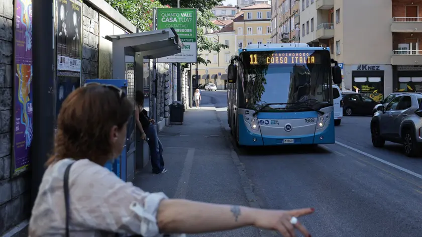 Un mezzo della linea 11