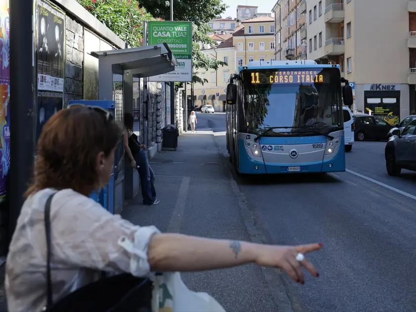Un mezzo della linea 11