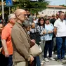Il sindaco di Doberdò Peter Ferfoglia al funerale di Jan Bensa cui ha dedicato una lettera a nome di tutto il paese. Foto servizio di katia Bonaventura