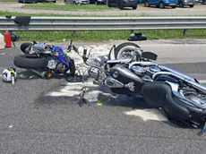Le due motociclette coinvolte nell'incidente (Foto Petrussi)