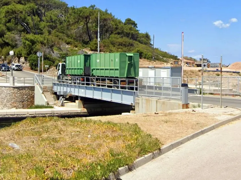 Il ponte di Privlaka nell’isola di Lussino (foto Morski.hr)