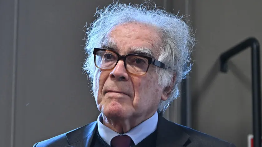 Con la morte di Carlo Ginzburg, a 87 anni, la cultura europea perde uno degli storici più originali e influenti del secondo Novecento