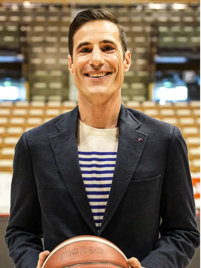 A sinistra Paul Matiasic (Pallacanestro Trieste), a destra Mauro Ferrari (Germani Brescia)