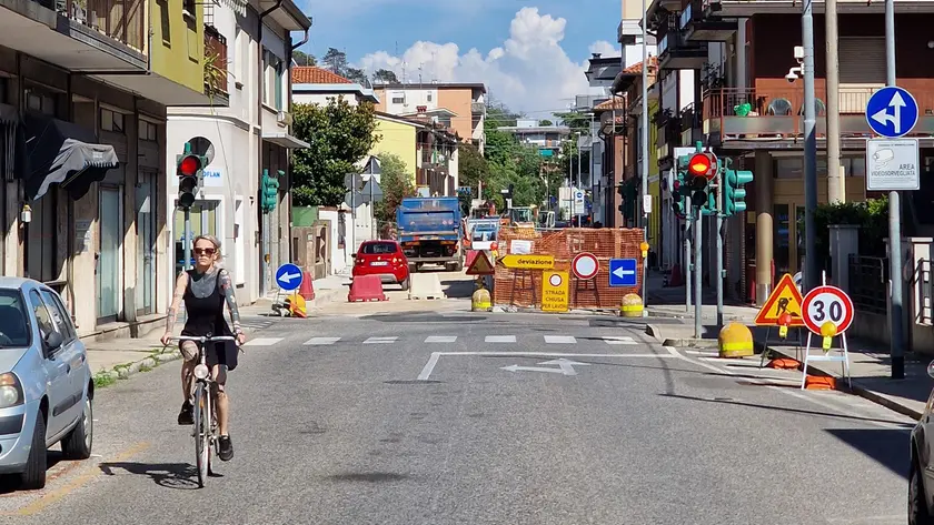 Via Galilei, a Monfalcone, teatro dell’odioso raggiro (foto Bonaventura)