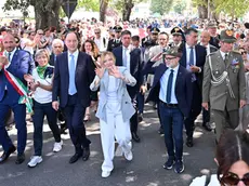 Un momento della sfilata tra la folla a Gemona (foto Petrussi)