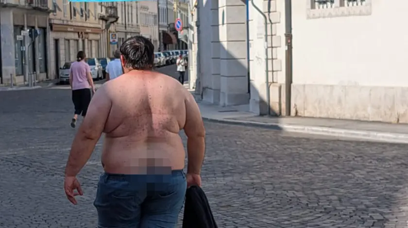 La scena che si è vista nelle scorse ore davanti all'Arcivescovado di Gorizia