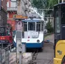 Il tram di Opicina fermo all’inizio del tratto di funicolare (foto Massimo Silvano)