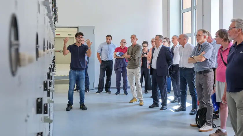 La visita alla cabina elettrica di Roiano (foto Massimo Silvano)