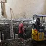 Il sopralluogo della IV Commissione nel cantiere di via Tigor, tra impalcature e scavi archeologici (Bruni)