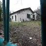 Il terreno e gli beni diroccati di via Amendola foto Lasorte