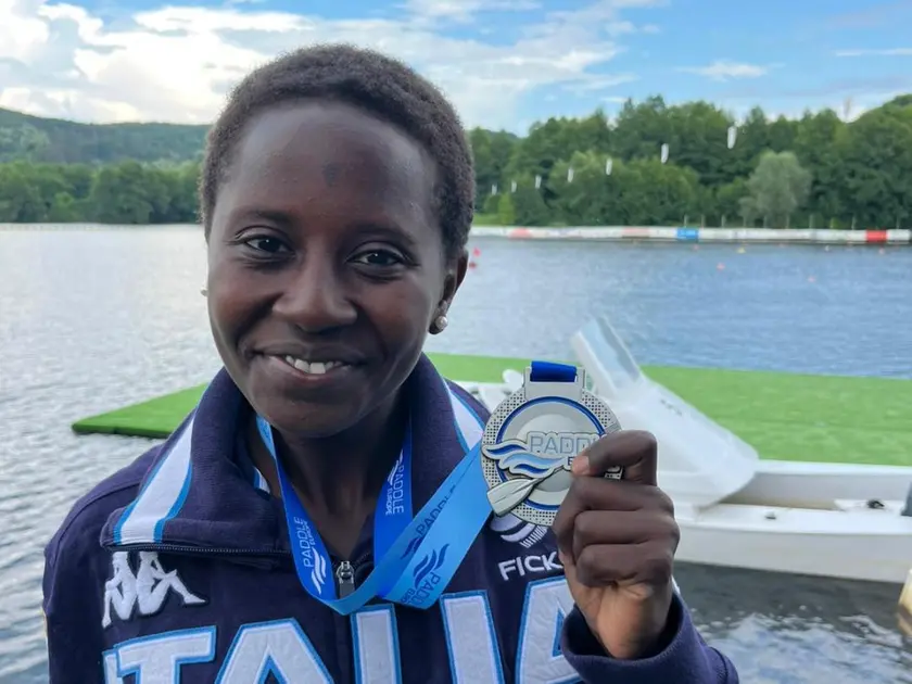 Nouracham Zakaria Abakar (CMM Nazario Sauro) con la medaglia d’argento europea