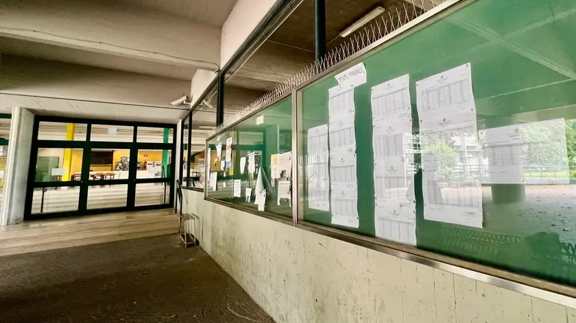 Il tabellone con gli esiti della maturità