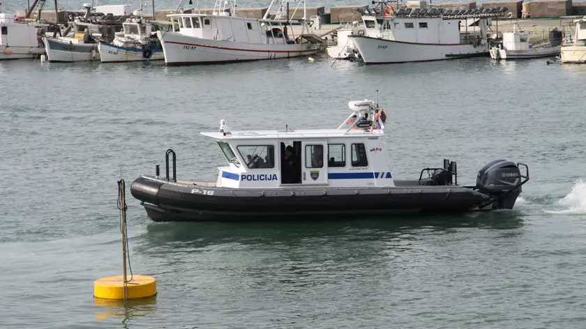 La motovedetta della polizia slovena di Capodistria