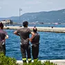 Sul posto i vigili del fuoco (Foto Andrea Lasorte)