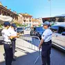 Il varco di piazza Carpaccio e il “blocco” in via Manzoni