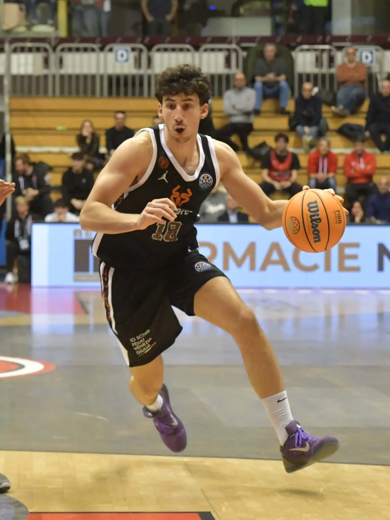 Pietro Iannuzzi in azione con la Pallacanestro Trieste Foto Francesco Bruni