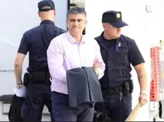 Il sindaco di Buie Vižintin al momento dell’arresto (foto La Voce)