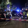 Via Coroneo sbarrata dalle forze dell’ordine, l’esercito e gli operatori la sera della rivolta in carcere a Trieste (foto Lasorte)