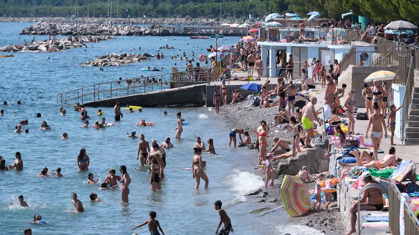 Una veduta su Barcola e i Topolini (foto Massimo Silvano)