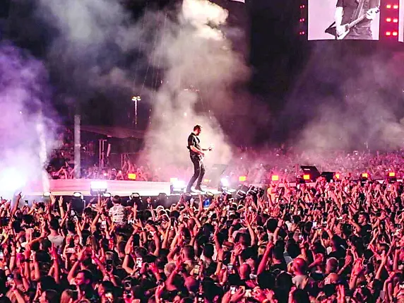 Il concerto di Cremonini che si è svolto all’aeroporto Duca d’Aosta di Gorizia