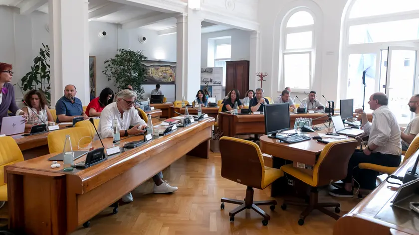 Il Consiglio comunale di lunedì a Monfalcone (foto Katia Bonaventura)