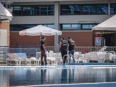 Una piscina sotto sequestro dopo la morte di un ragazzo a Milano