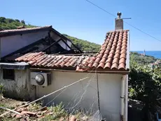 La casa incendiata in via Righetti (Lasorte)