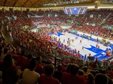 Trieste - Una veduta dell'interno del palazzetto dello sport gremito di tifosi per una partita della Pallacanestro Trieste