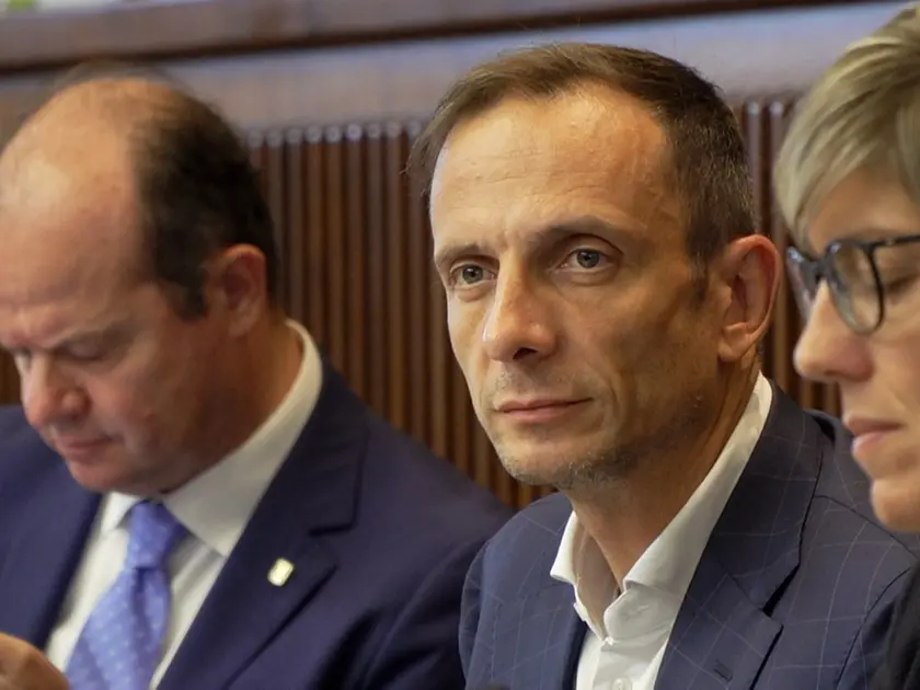 Il governatore del Friuli Venezia Giulia Massimiliano Fedriga in Aula con gli assessori Anzil e Zilli