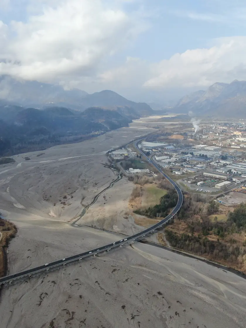 Un’immagine aerea del Tagliamento in secca nel 2023