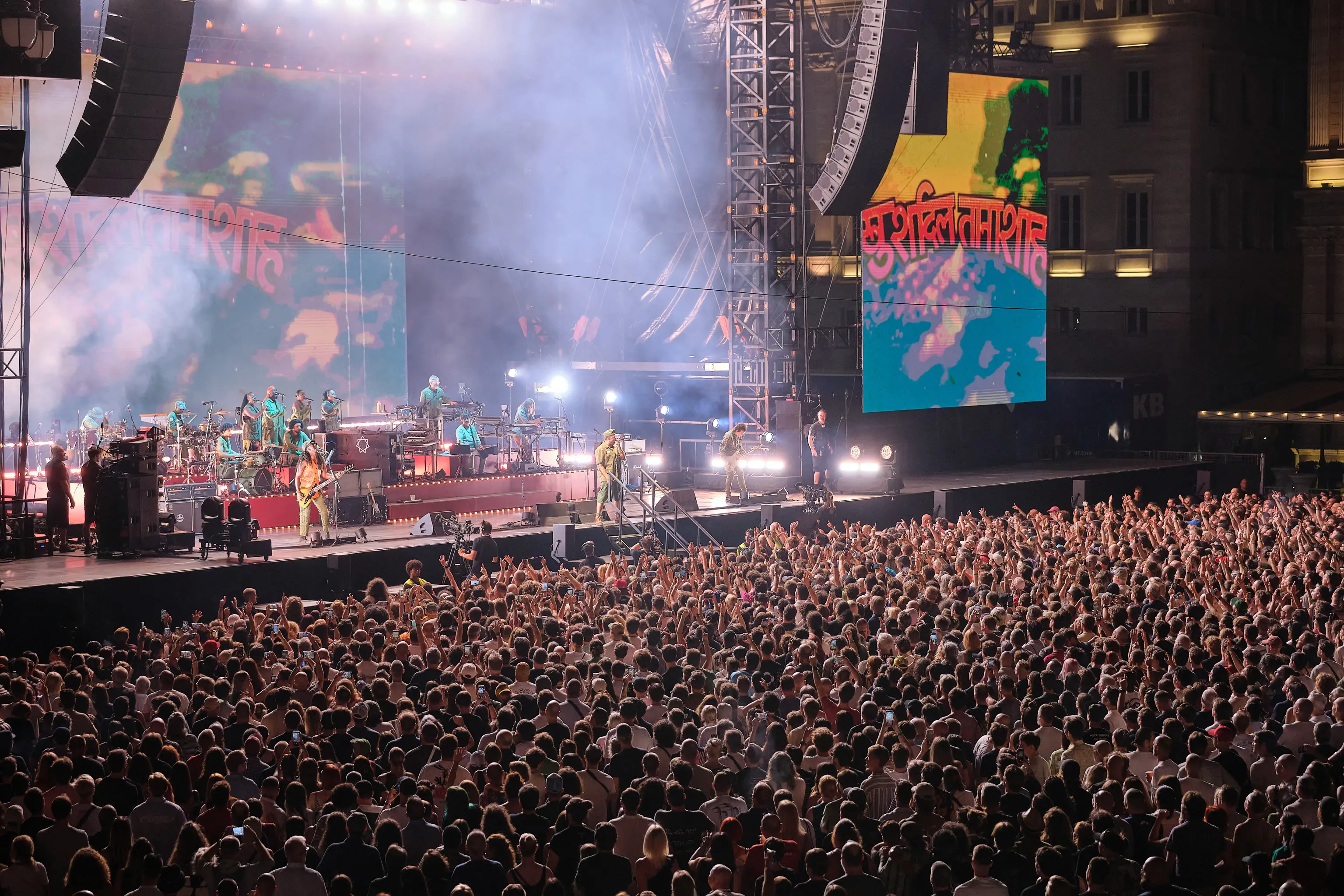 “The mountain” e poi inizia la festa: i Gorillaz fanno vibrare i 16.000 di Trieste